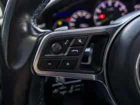 Porsche Panamera thumbnail 58