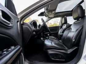 Jeep Compass (2019) thumbnail 22