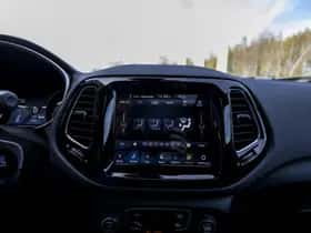 Jeep Compass (2019) thumbnail 41