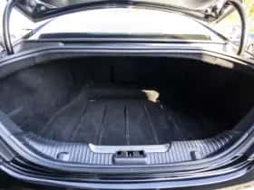 Jaguar XJ (2010) thumbnail 15