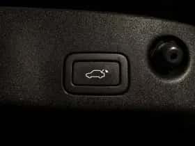 Jaguar XJ (2010) thumbnail 16