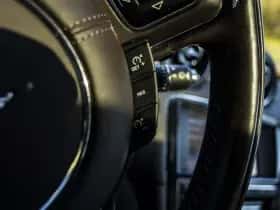 Jaguar XJ (2010) thumbnail 44