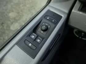 Volkswagen Transporter (2020) thumbnail 26