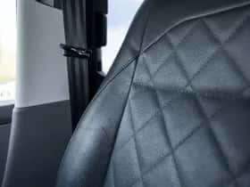 Volkswagen Transporter (2020) thumbnail 28