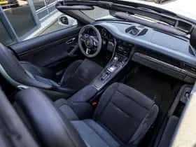 Porsche 911 (2018) thumbnail 23