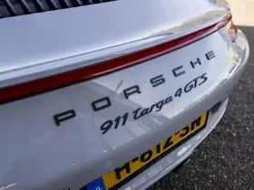 Porsche 911 (2018) thumbnail 24