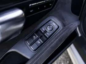 Porsche 911 (2018) thumbnail 32