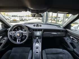 Porsche 911 (2018) thumbnail 33