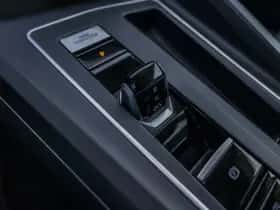 Volkswagen Golf (2021) thumbnail 25