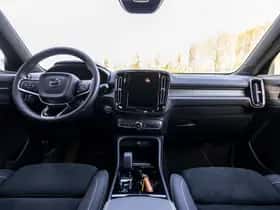 Volvo XC40 (2024) thumbnail 17