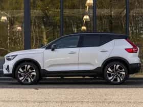 Volvo XC40 (2024) thumbnail 8