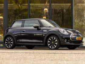 MINI Electric (2019) thumbnail 2