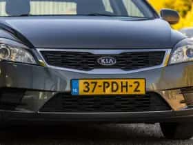 Kia Cee'd (2011) thumbnail 11