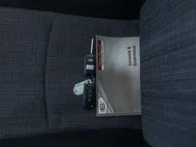 Kia Cee'd (2011) thumbnail 32