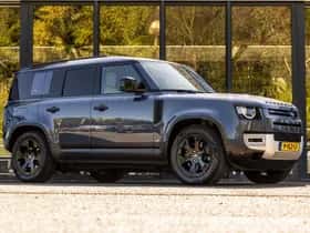 Land Rover Defender (2021) thumbnail 1