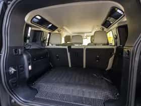 Land Rover Defender (2021) thumbnail 14