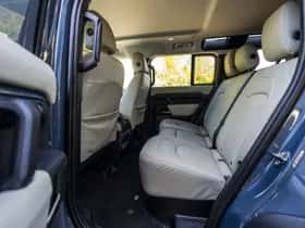 Land Rover Defender (2021) thumbnail 17