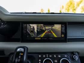 Land Rover Defender (2021) thumbnail 34