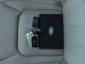 Land Rover Defender (2021) thumbnail 40
