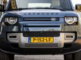 Land Rover Defender (2021) thumbnail 8