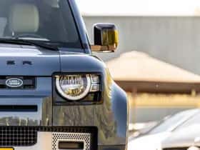 Land Rover Defender (2021) thumbnail 9