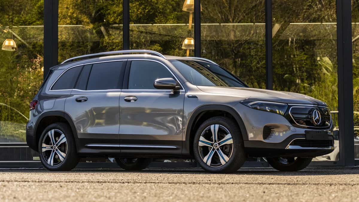 Mercedes-Benz EQB — foto 1