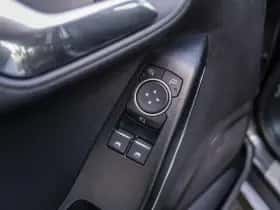 Ford Fiesta (2018) thumbnail 23