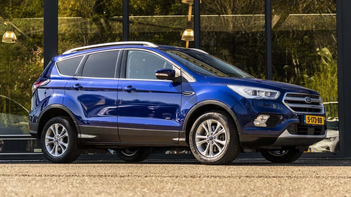 Ford Kuga (2017) — foto 1