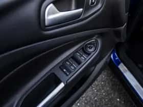 Ford Kuga (2017) thumbnail 23