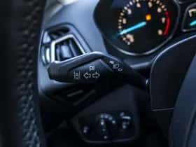 Ford Kuga (2017) thumbnail 31