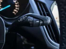 Ford Kuga (2017) thumbnail 33