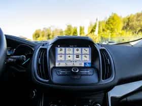 Ford Kuga (2017) thumbnail 37