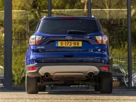 Ford Kuga (2017) thumbnail 6
