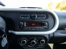 Renault Twingo (2017) thumbnail 32