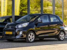 Kia Picanto (2015) thumbnail 11