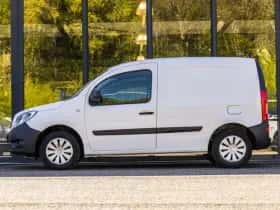 Mercedes-Benz Citan (2019) thumbnail 4