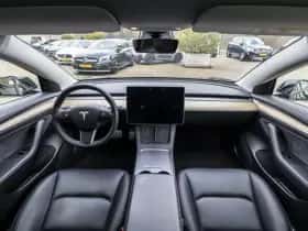 Tesla Model 3 (2021) thumbnail 17