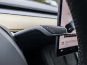 Tesla Model 3 (2021) thumbnail 31