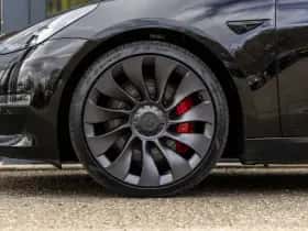 Tesla Model 3 (2021) thumbnail 10