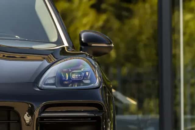 Porsche Cayenne (2022) thumbnail 5
