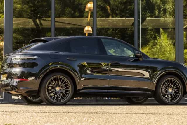 Porsche Cayenne (2022) thumbnail 6
