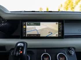 Land Rover Defender (2021) thumbnail 32