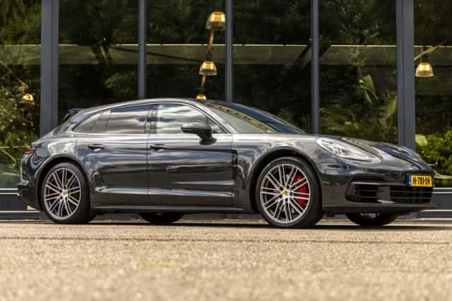 Porsche Panamera (2018) thumbnail 1