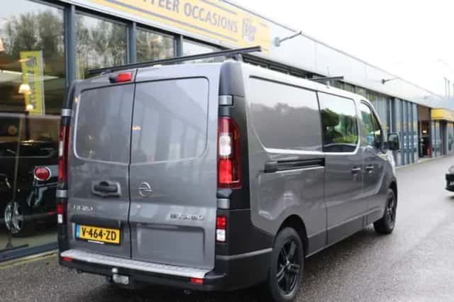 Opel Vivaro (2019) thumbnail 4