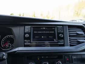 Volkswagen Transporter (2020) thumbnail 36