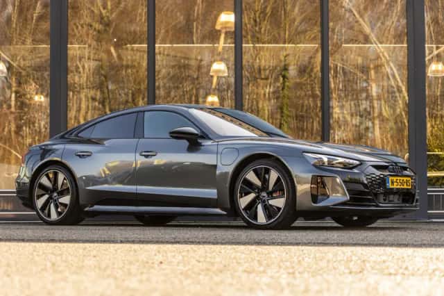 Audi e-tron GT (2021) thumbnail 1