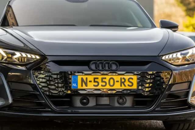 Audi e-tron GT (2021) thumbnail 13