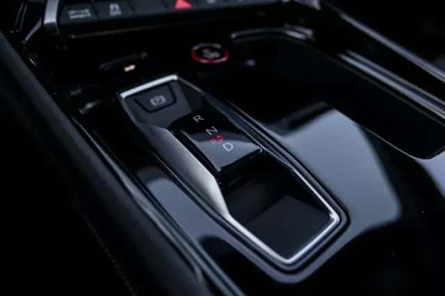 Audi e-tron GT (2021) thumbnail 33