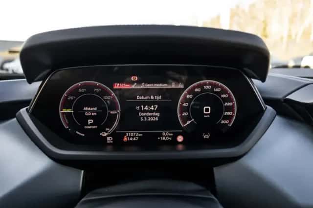 Audi e-tron GT (2021) thumbnail 35