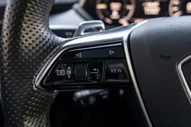 Audi e-tron GT (2021) thumbnail 36
